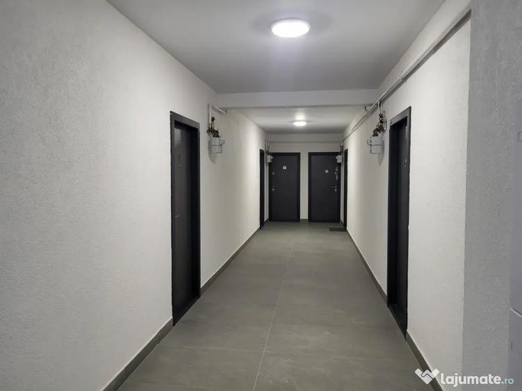 Apartament cu 2 camere semidecomandat, mobilat în Lunca Cetățuii