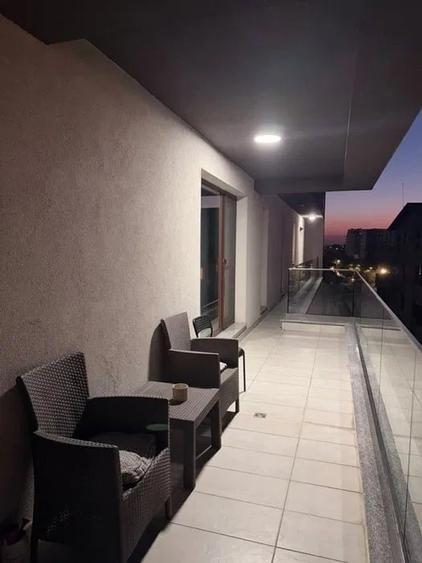 Apartament cu 4 camere decomandat, mobilat în Sisești