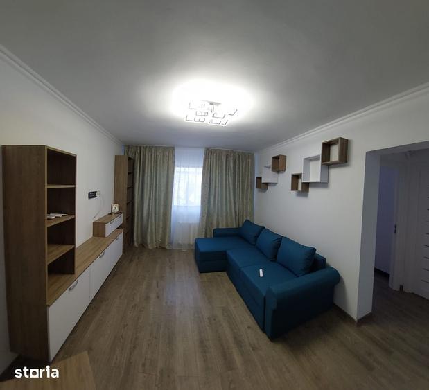 Apartament cu 2 camere decomandat în Far
