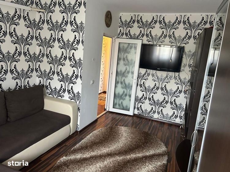 Apartament cu 2 camere decomandat, mobilat în Sud
