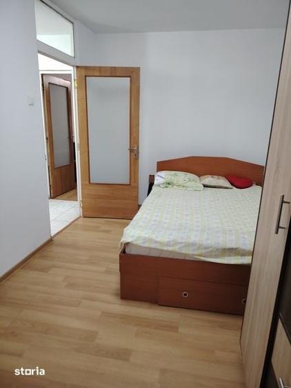 Casă cu 2 camere decomandat cu Teren 55 Mp în Podenii Noi