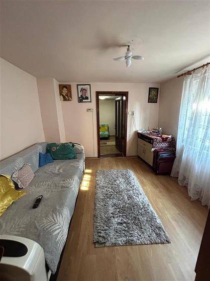 Casă cu 3 camere cu Canalizare în Apollo