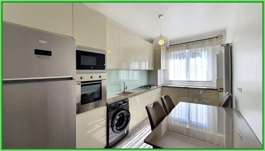 Apartament cu 3 camere decomandat în 9 Mai