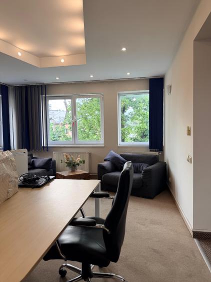 Apartament cu 3 camere decomandat în Casin