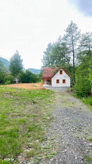 Casă cu 2 camere cu Teren 30 Mp în Baia Sprie