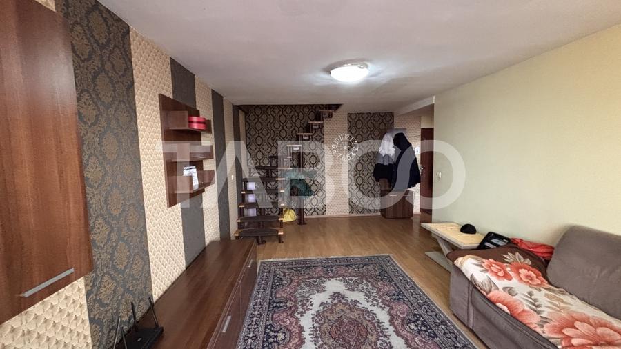 Apartament cu 4 camere decomandat, mobilat în Turnișor