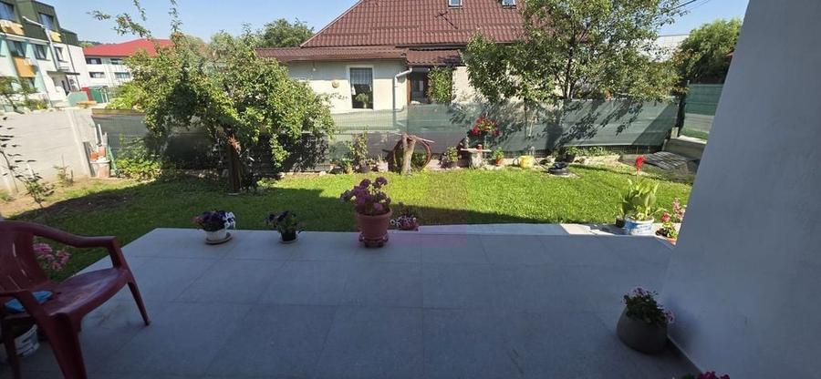 Casă cu 4 camere cu Teren 497 Mp în Central