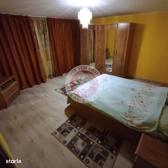 Casă cu 9 camere cu Teren 432 Mp în Dristor