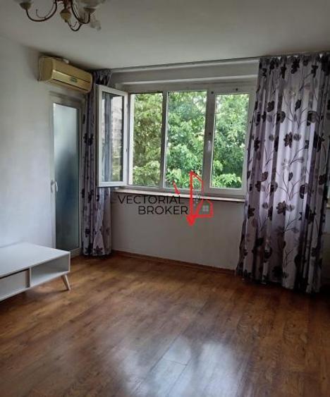 Apartament cu 2 camere semidecomandat, mobilat în Dristor