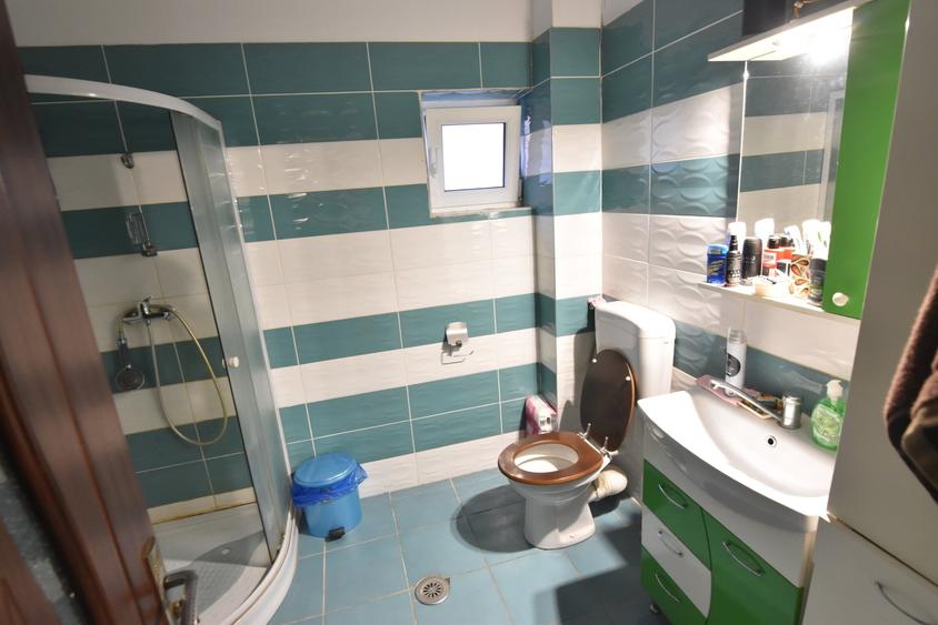 Casă individuală cu 5 camere cu Canalizare în Clinceni