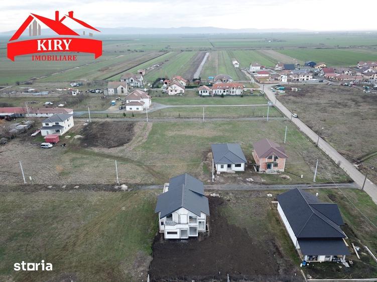 Teren de 525 mp, în Livada