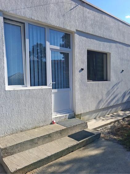 Casă cu 3 camere cu Teren 1000 Mp în Rociu