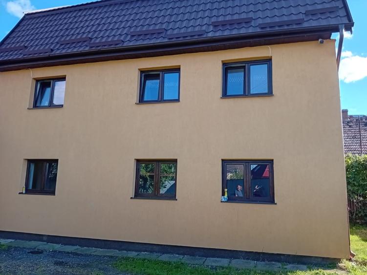 Casă cu 2 camere cu Garaj în Sângeorgiu de Mureș