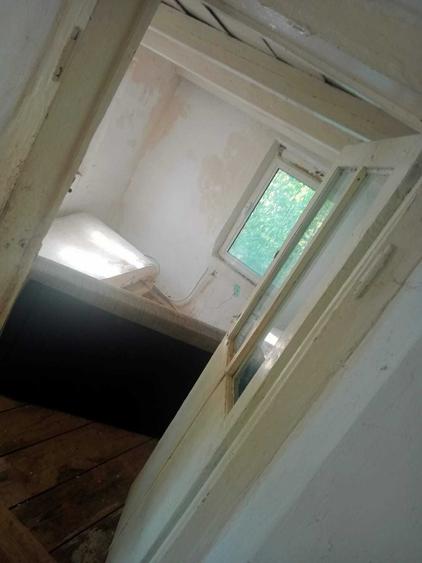 Casă cu 3 camere în Bucșinescu