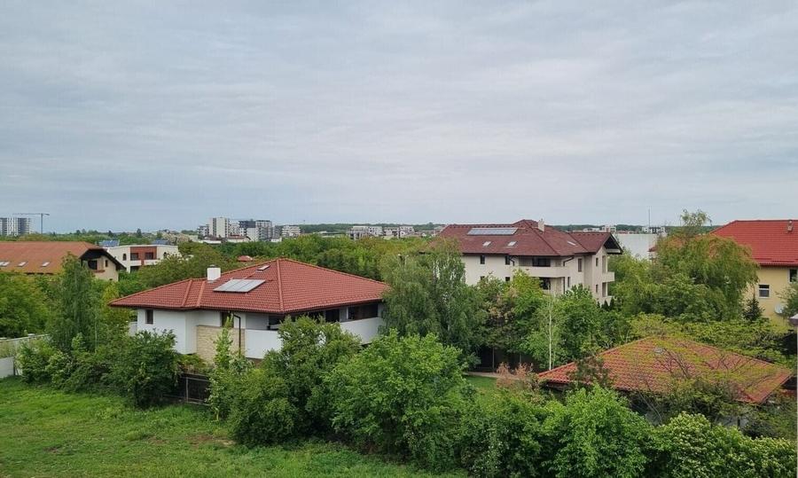 Apartament cu 3 camere decomandat, mobilat în Dămăroaia