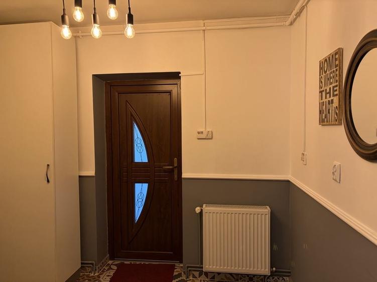 Apartament cu 3 camere semidecomandat în Banu Mărăcine