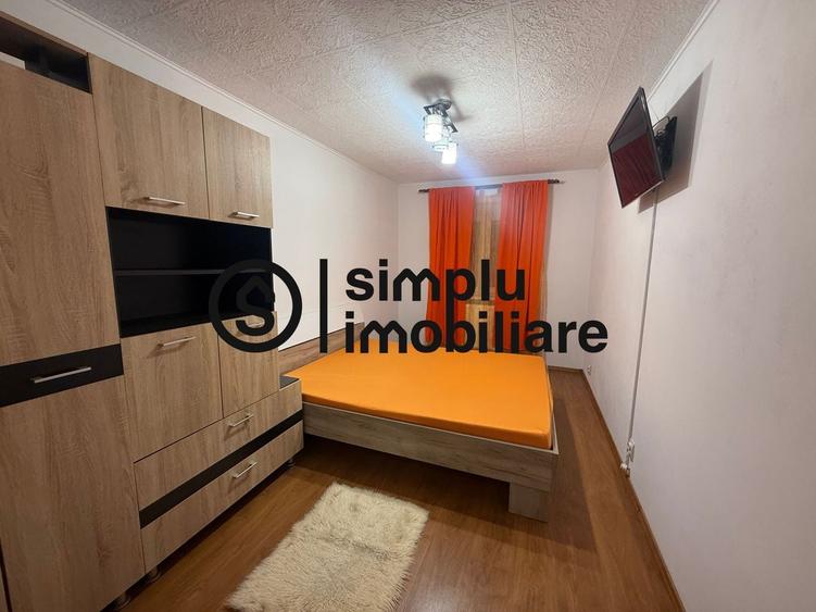 Apartament cu 3 camere semidecomandat, mobilat în Craiovița Nouă