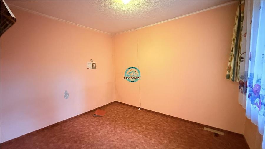 Apartament cu 2 camere nedecomandat, mobilat în Dâmbu Pietros