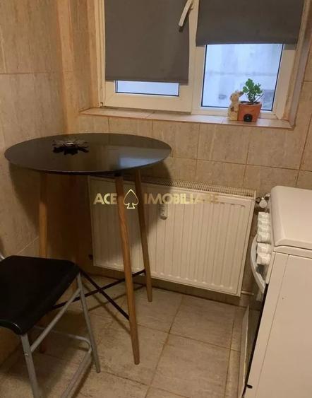 Apartament cu 3 camere decomandat, mobilat în Timpuri Noi