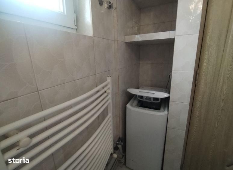 Garsonieră decomandată în Central