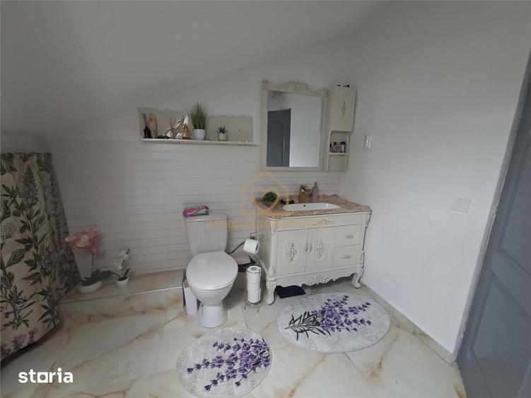 Casă cu 5 camere cu Teren 700 Mp în Central