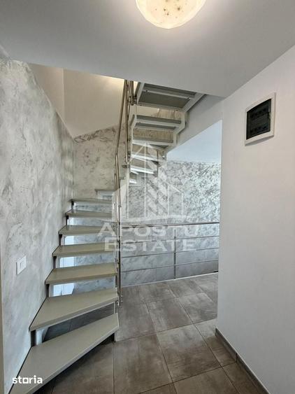 Casă cu 5 camere cu Teren 320 Mp în Dumbrăvița