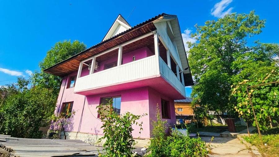 Casă cu 4 camere în Ultracentral