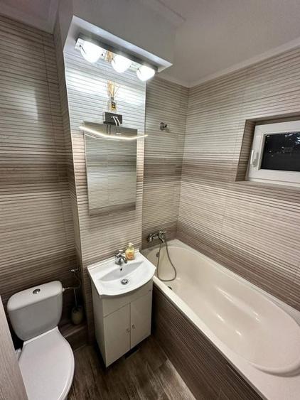 Apartament cu 2 camere decomandat în Solidarității