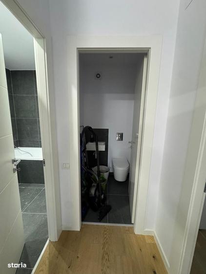 Apartament cu 3 camere în Crângași
