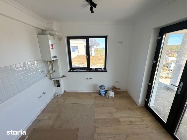 Casă cu 3 camere cu Teren 400 Mp în Ciurea