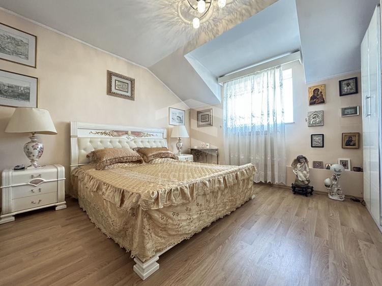 Apartament cu 3 camere decomandat în Ultracentral