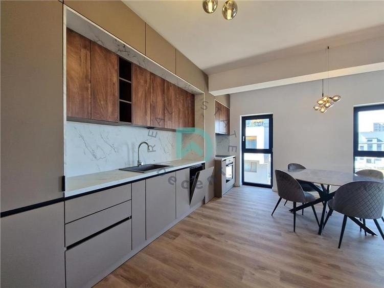 Apartament cu 2 camere decomandat, mobilat în Tractorul