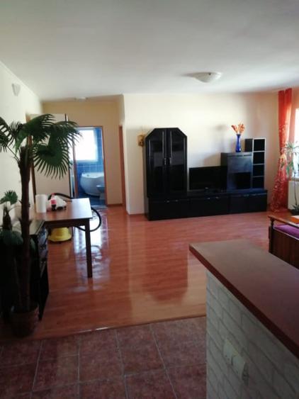 Apartament cu 2 camere decomandat în Florești — fotografia 2