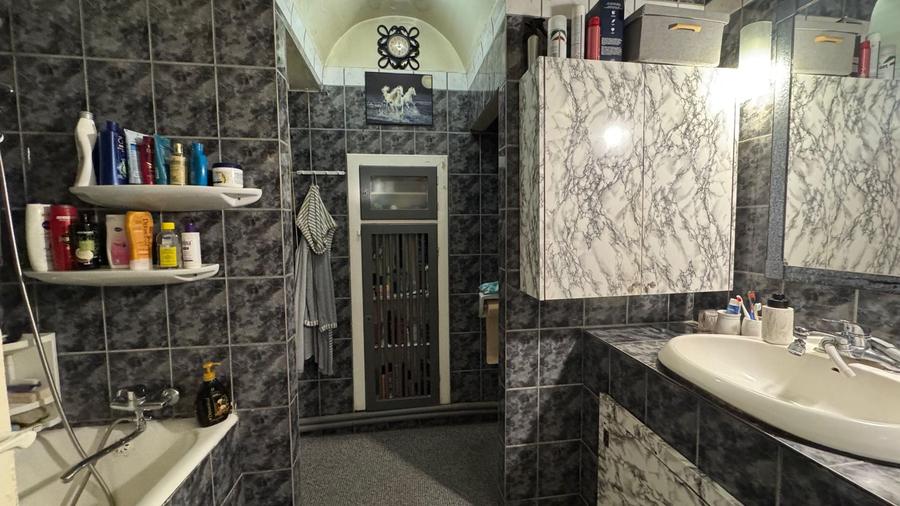 Apartament cu 4 camere, mobilat în P-ța Maria