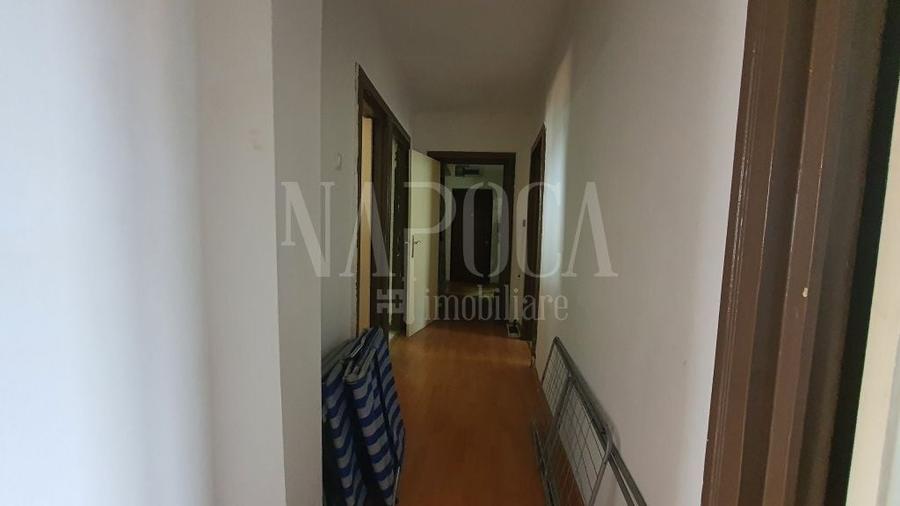 Apartament cu 3 camere decomandat, mobilat în Dacia