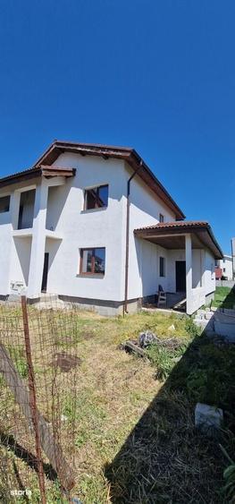Vila P+1, zona linistita, pentru doua famili. - 17