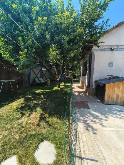 Casă individuală cu 5 camere cu Canalizare în Coiciu