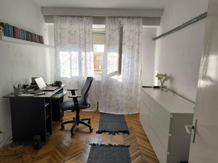 Apartament cu 3 camere decomandat în ICIL