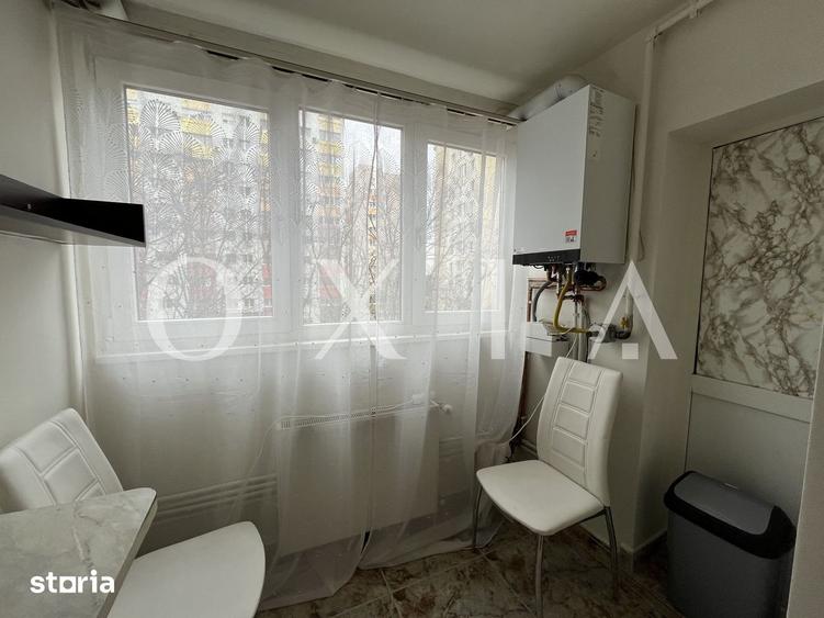 Apartament cu 3 camere semidecomandat, mobilat în Complex Studențesc