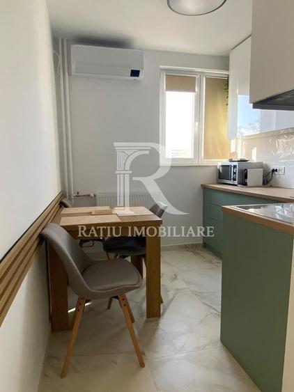 Apartament cu 2 camere decomandat, mobilat în Decebal
