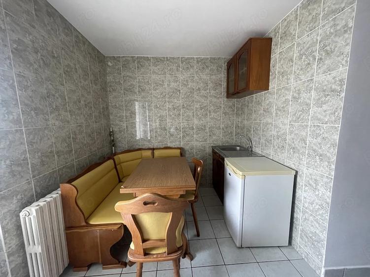 Apartament cu 3 camere decomandat în Tomis III