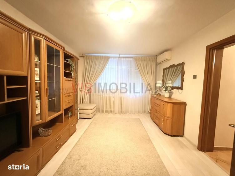 Apartament cu 3 camere în Banu Manta