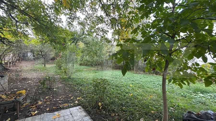 Casă individuală cu 5 camere cu Canalizare în Titulescu