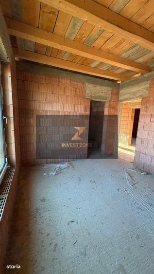 Casă cu 4 camere cu Teren 500 Mp în Sântandrei