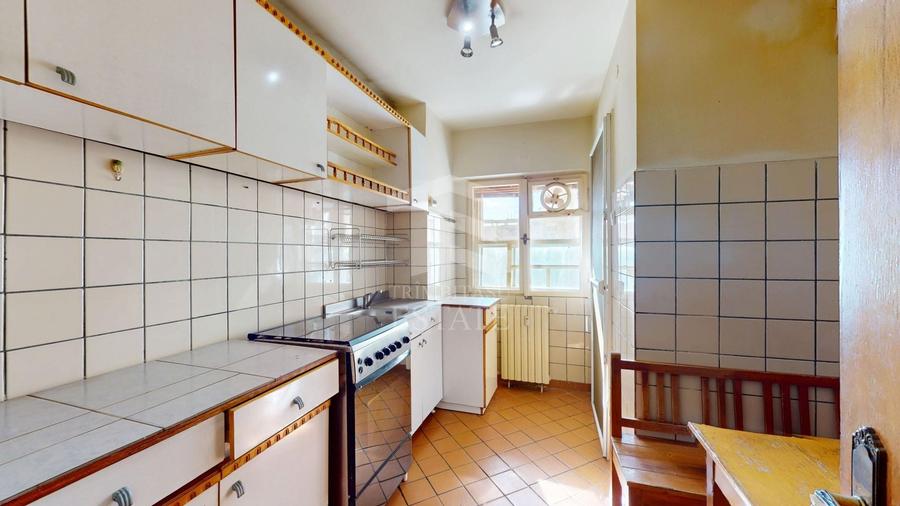 Apartament cu 3 camere decomandat, mobilat în Decebal