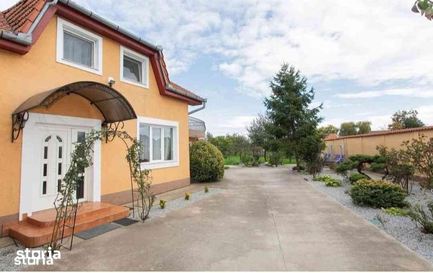 Casă cu 4 camere cu Teren 1130 Mp în Sântandrei
