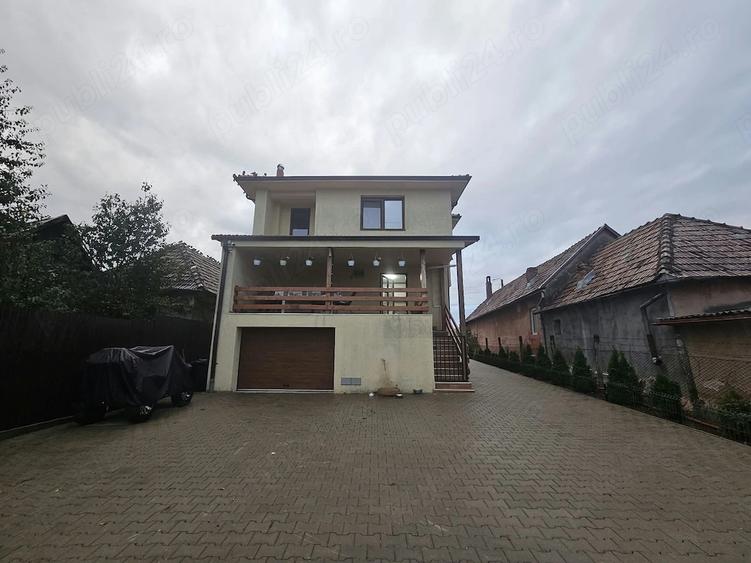 Casă cu Teren 1260 Mp în Central
