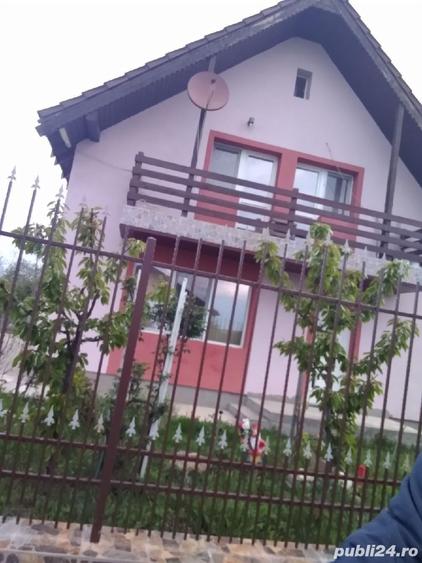 Casă cu 6 camere cu Teren 591 Mp în Central
