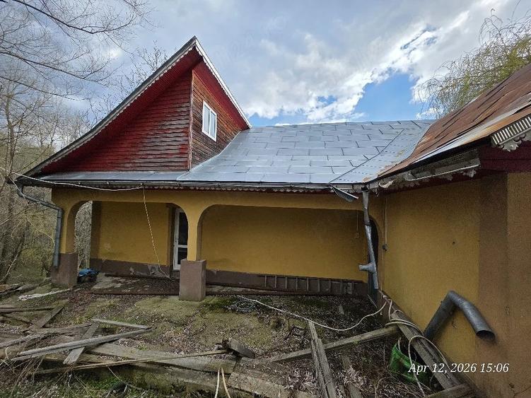 Casă cu Teren 10000 Mp în Nereju