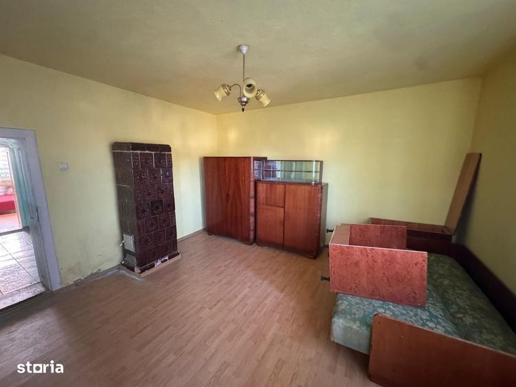 Casă cu 3 camere în Recea-Cristur